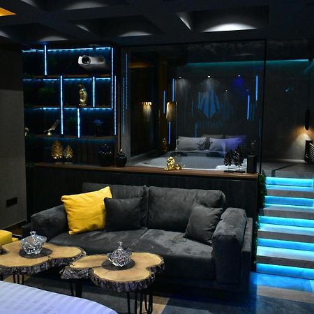 Pentlux - Spa Penthouse In The Heart Of Szkopje Kültér fotó