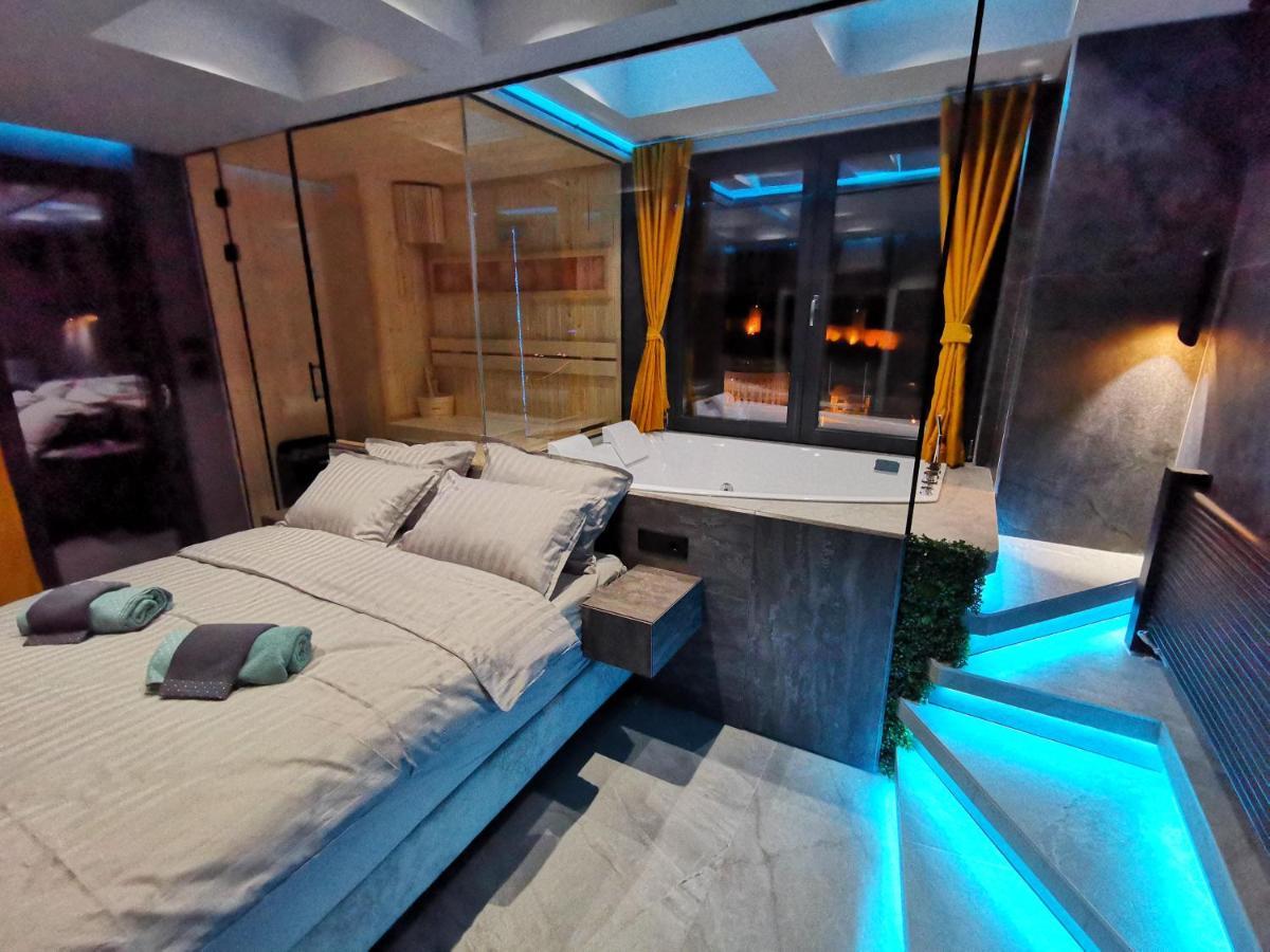Pentlux - Spa Penthouse In The Heart Of Szkopje Kültér fotó