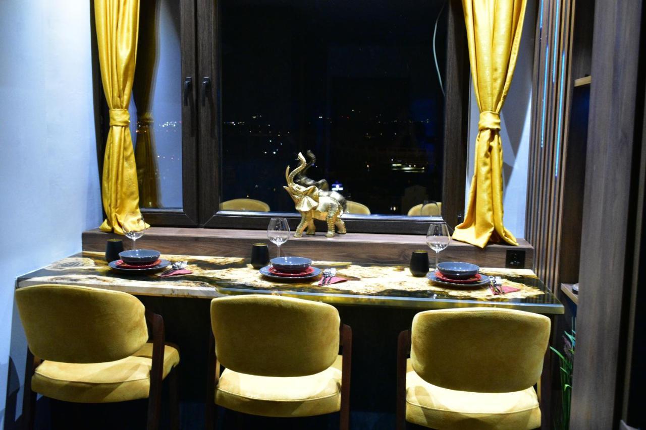 Pentlux - Spa Penthouse In The Heart Of Szkopje Kültér fotó