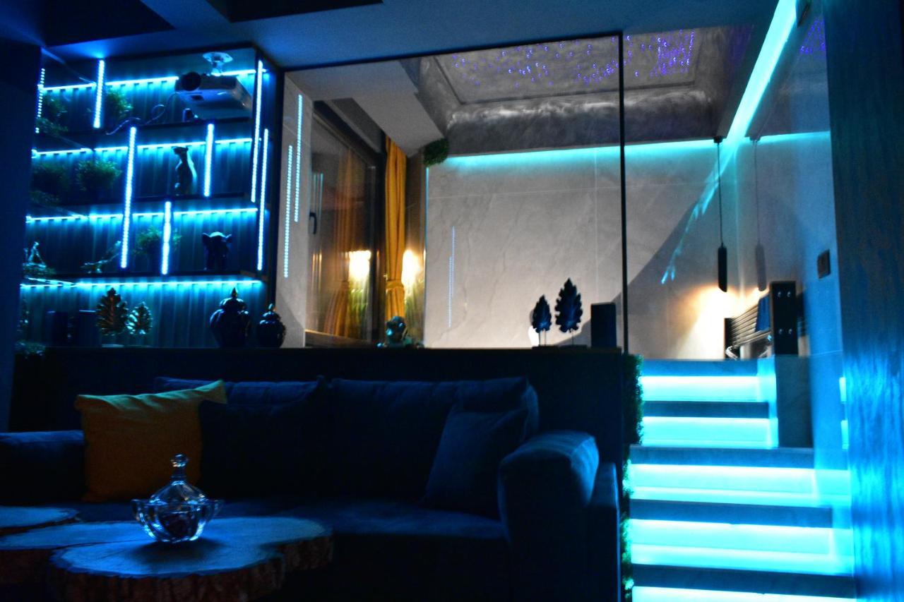 Pentlux - Spa Penthouse In The Heart Of Szkopje Kültér fotó