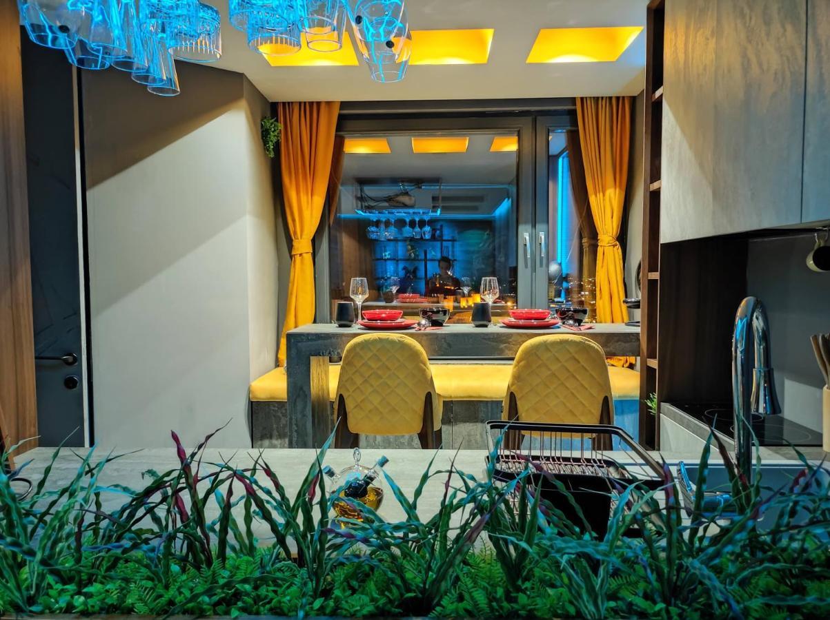 Pentlux - Spa Penthouse In The Heart Of Szkopje Kültér fotó