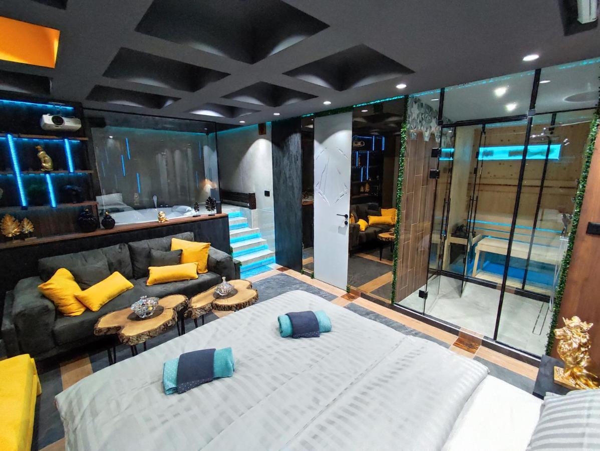 Pentlux - Spa Penthouse In The Heart Of Szkopje Kültér fotó