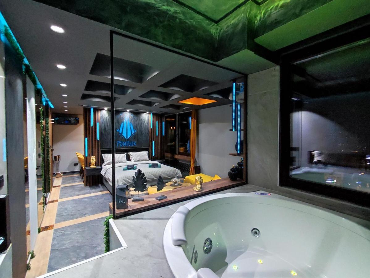 Pentlux - Spa Penthouse In The Heart Of Szkopje Kültér fotó