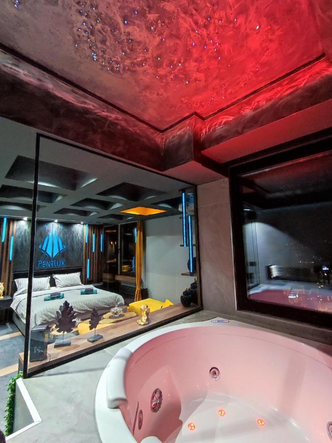 Pentlux - Spa Penthouse In The Heart Of Szkopje Kültér fotó
